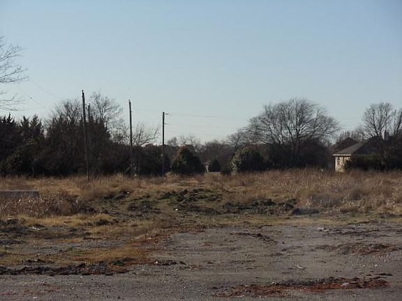3rd image of 4554 E Highway 380