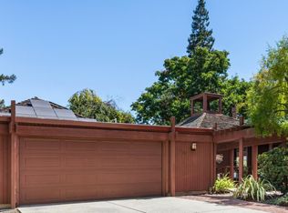 407 Hedgerow Ct, Mountain View, CA 94041