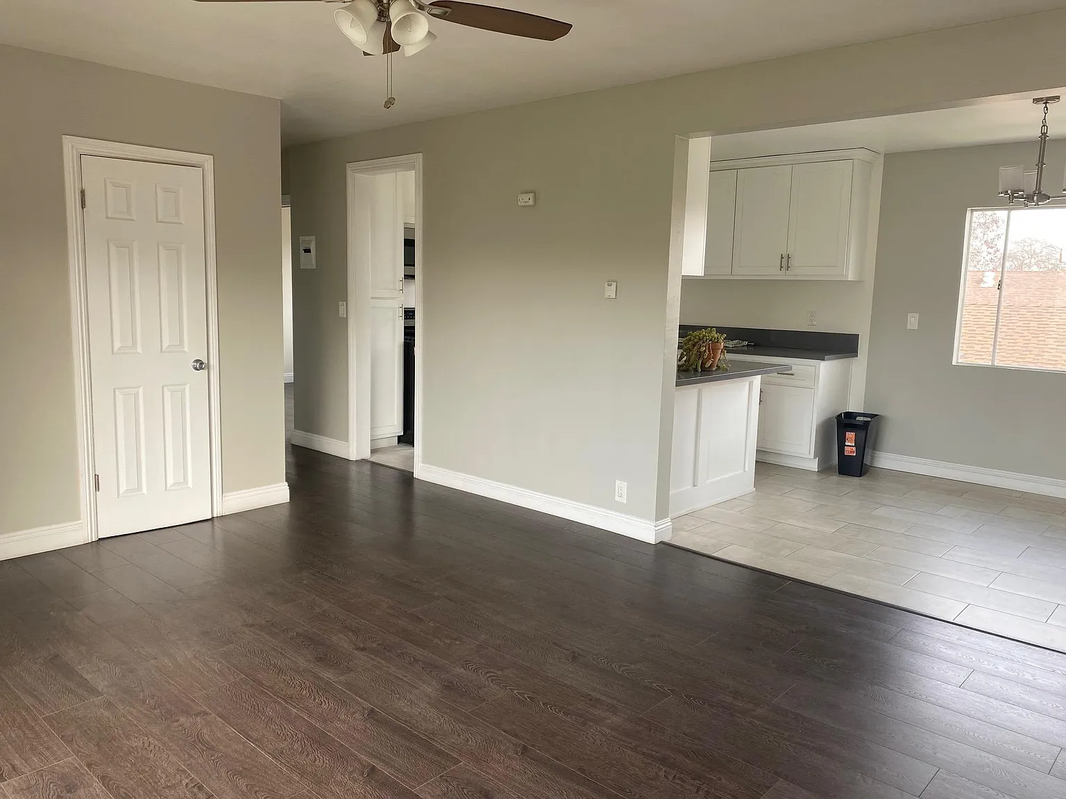 2 bed, 875 sqft, $2,300 — Photo 3