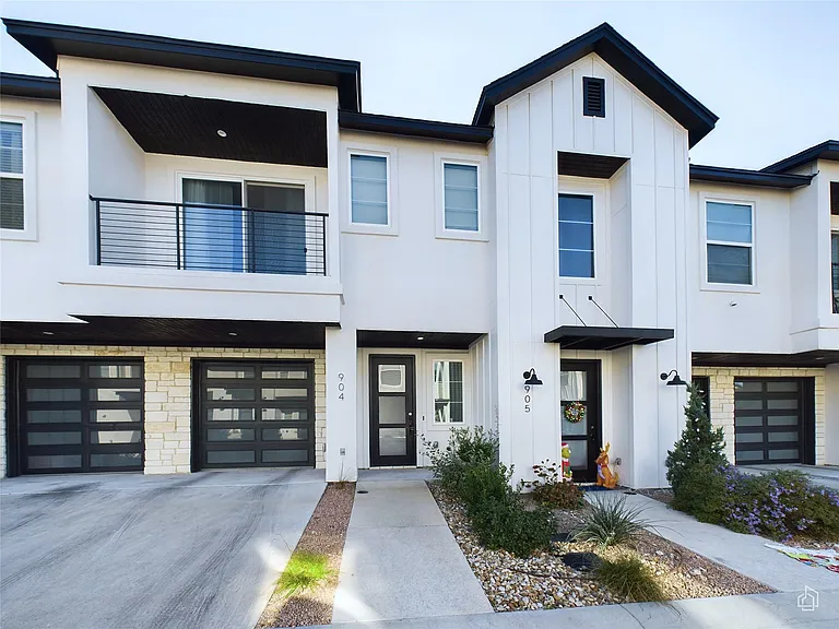 12001 Vista Parke Dr #904 — Photo 32