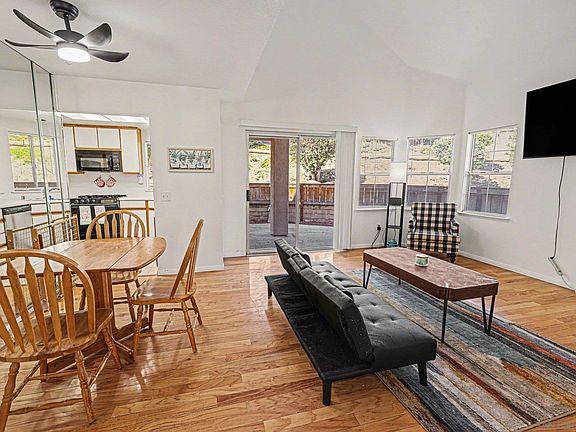 4th image of 12090 Calle De Montana #247