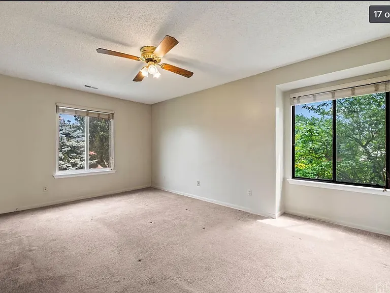 28 Carriage Pl — Photo 17
