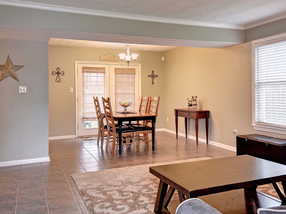 1st image of 817 Jessie Cir