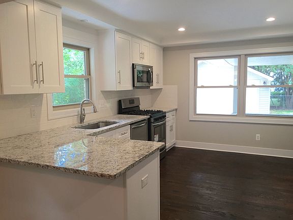 4th image of 16037 Birwood Ave