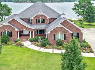 113 Butterfly Ct, West End, NC 27376