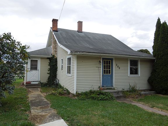 2nd image of 200 N Williams St