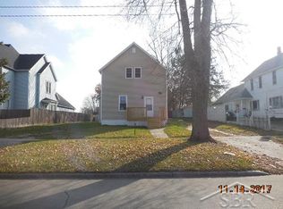 411 W Belle Ave, Saint Charles, MI