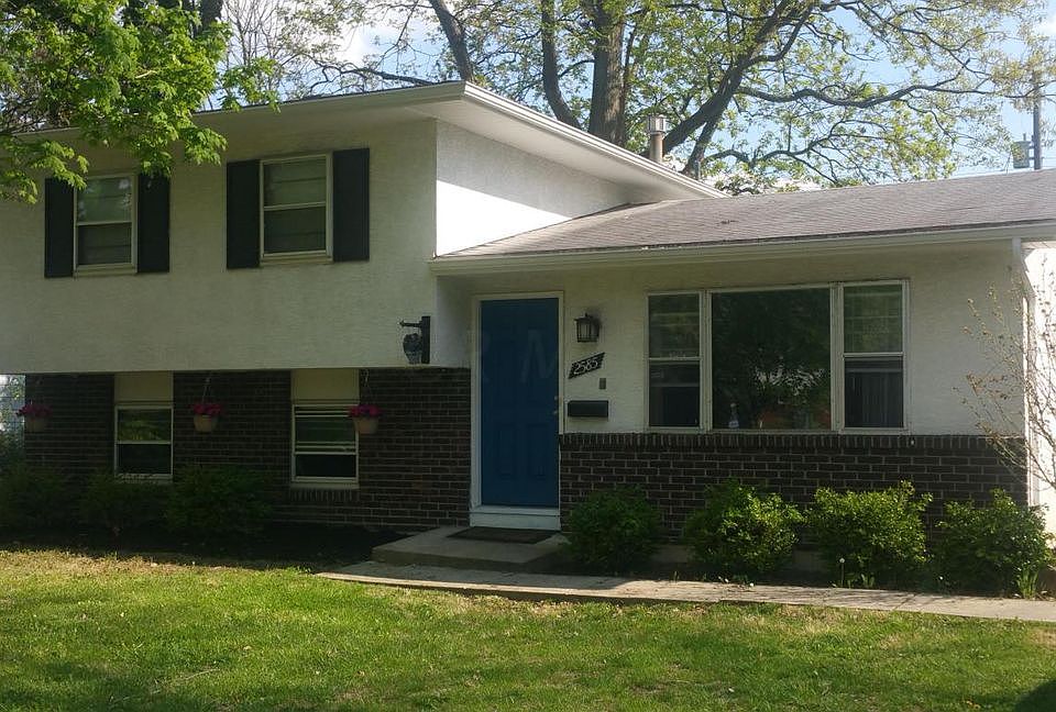 1st image of 2585 Southwest Blvd
