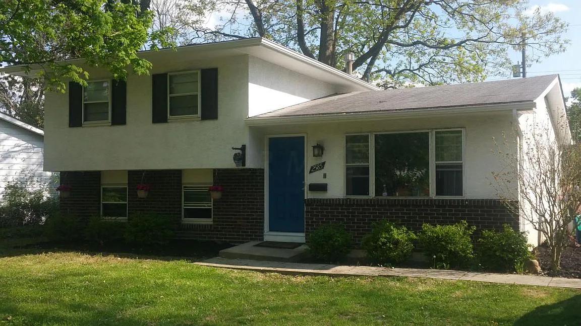 2585 Southwest Blvd photo 1
