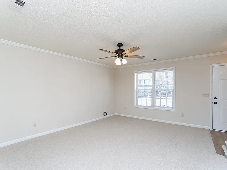 303 Waddell Rd — Photo 13