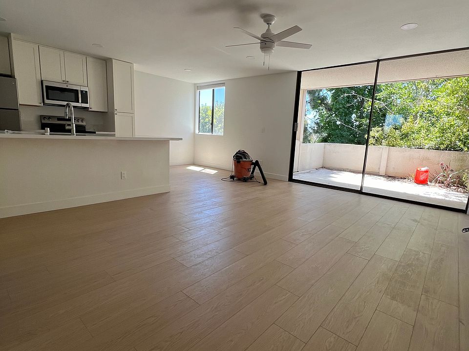 1st image of 6220 Agee St Unit 19