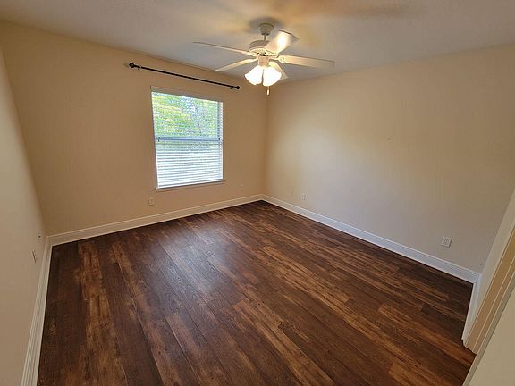 4th image of 2120 Hadleigh Hills Ct