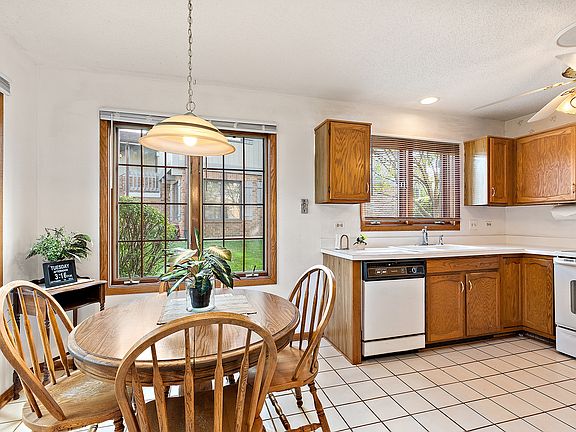 5th image of 13320 S Oakview Ct #13320