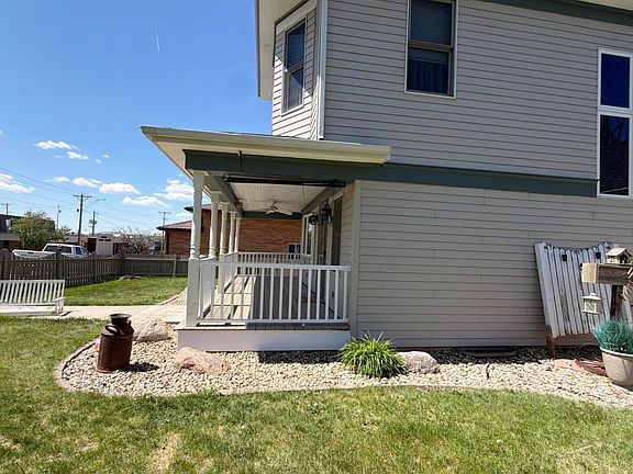 2nd image of 203 E Lawler Ave