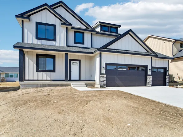 4656 177th St, Waukee, IA 50263