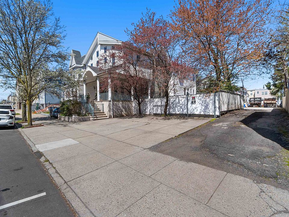 3135 E 16th St, Bayonne, NJ 07002 MLS 230005895 Zillow