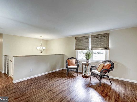 3rd image of 12861 Graypine Pl