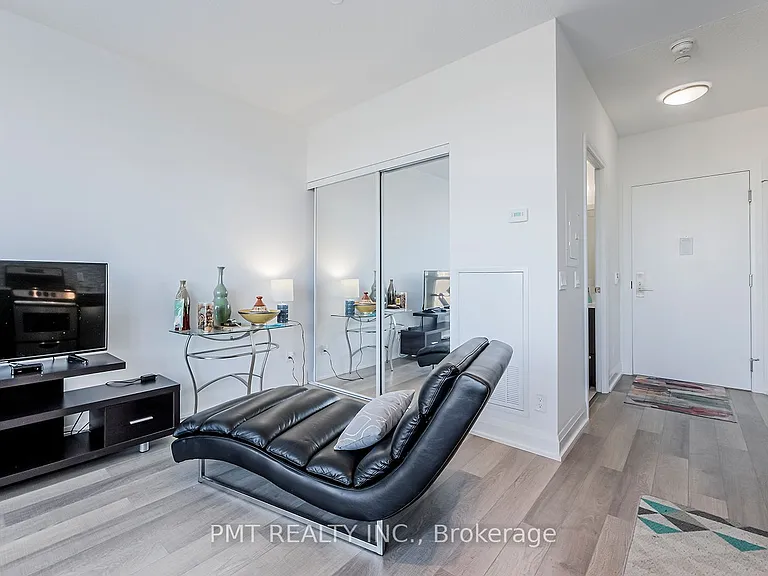 56 Annie Craig Dr #304 — Photo 12