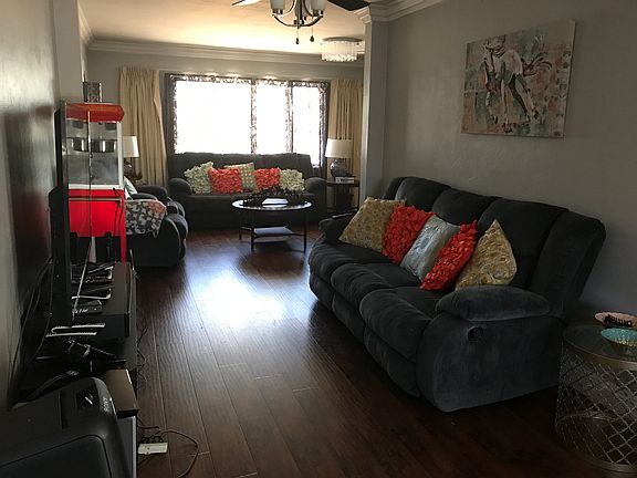 2nd image of 1824 Hassett Ave