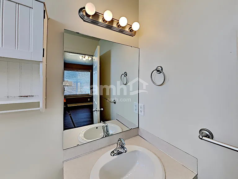 2216 S 2685 W — Photo 12