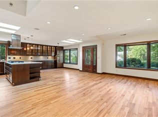 905 Windsor Trl, Roswell, GA 30076