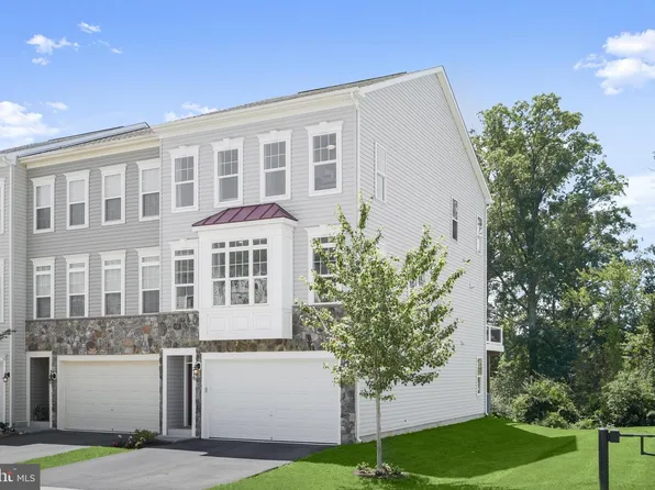 210 Upper Brook Ter, Purcellville, VA 20132