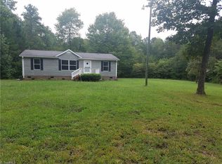 6796 Creek Hills Dr, Trinity, NC 27370