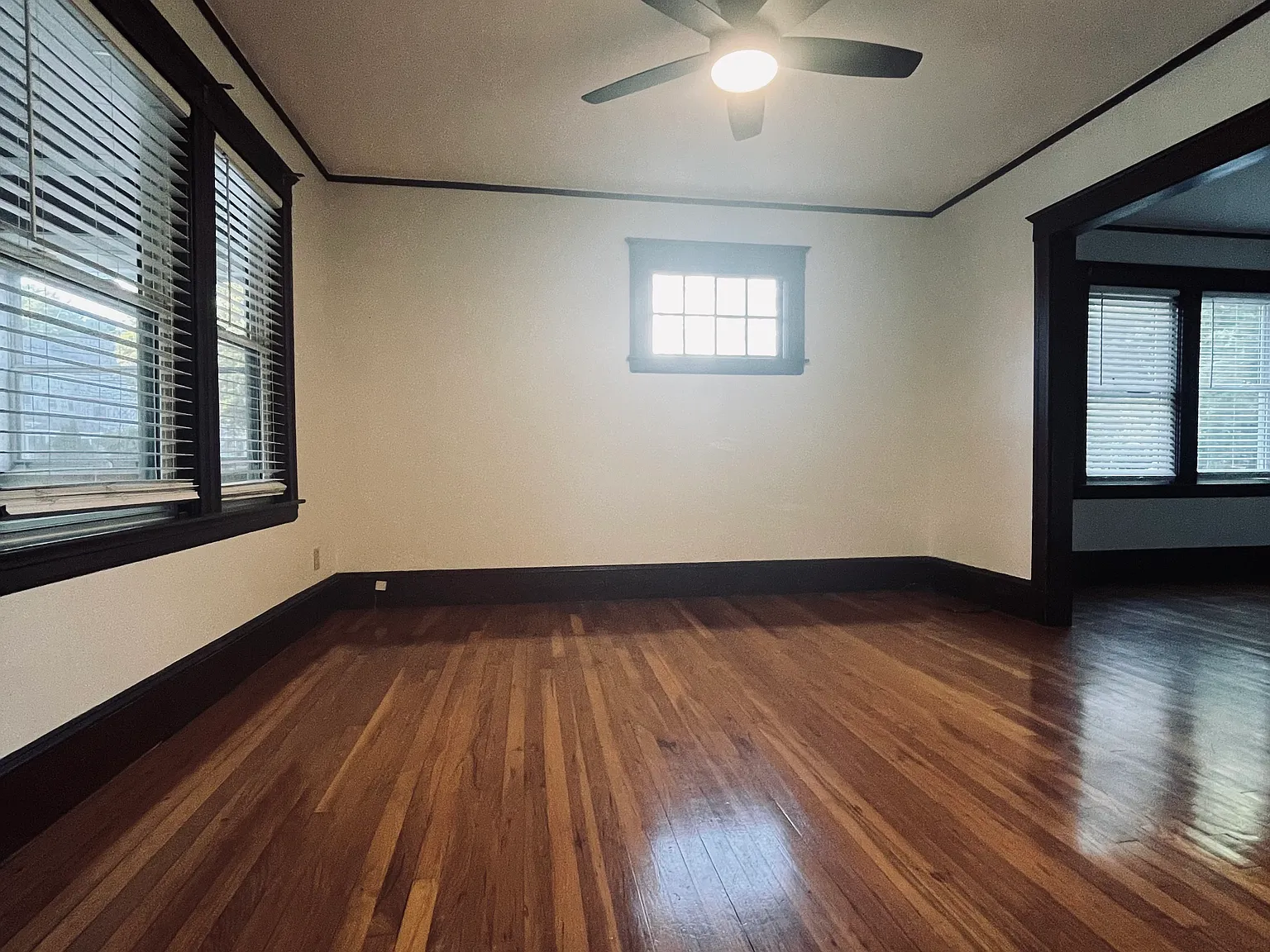2 bed, 1200 sqft, $3,000 — Photo 3