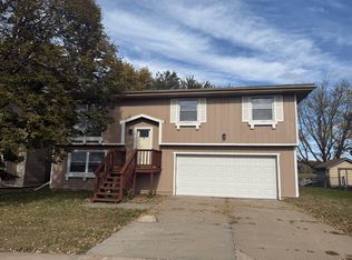 13624 V St, Omaha, NE 68137