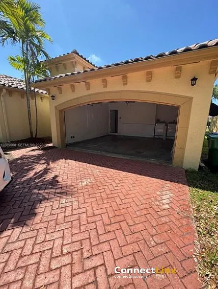 12860 SW 51st St — Photo 10