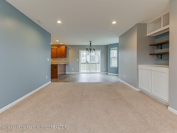 5th image of 4301 Cinnamon Ln