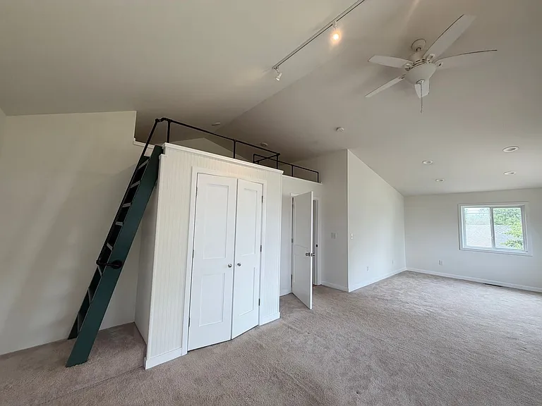 1500 Meridian St — Photo 41