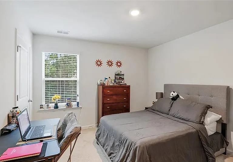 147 Troupe Dr — Photo 16
