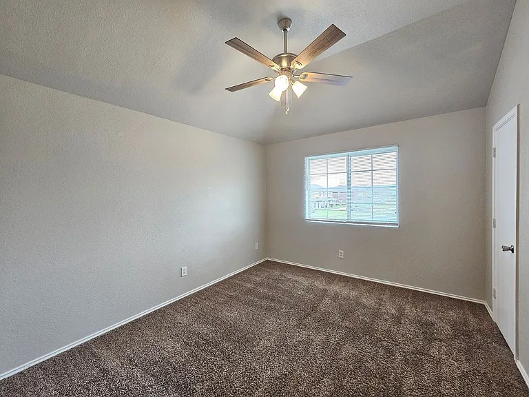 4601 Hudson Dr #D — Photo 10