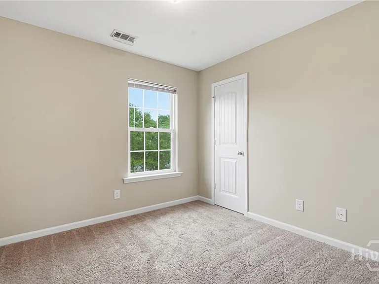 409 Olde Ivey Sq — Photo 14