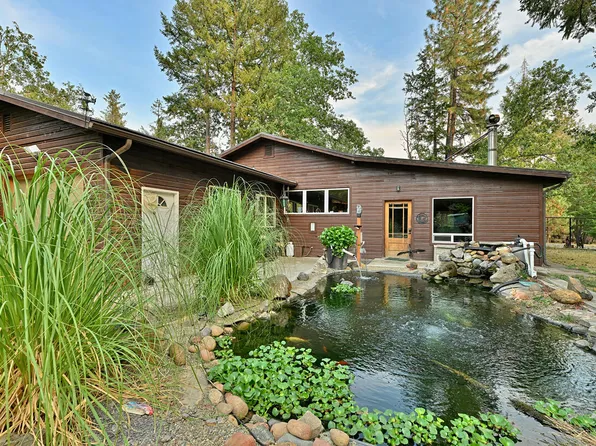 1844 Draper Valley Rd, Selma, OR 97538