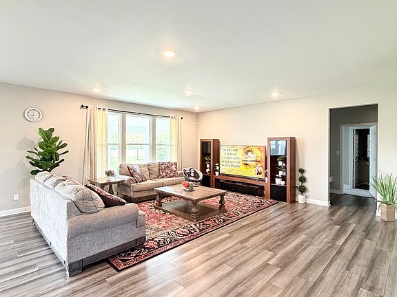 4th image of 9269 Casey Rd