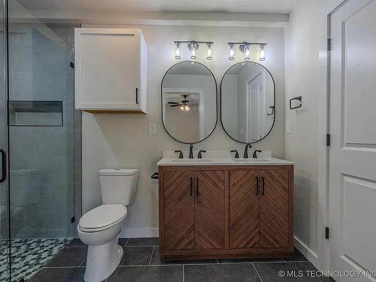 4119 W 57th St #B — Photo 25