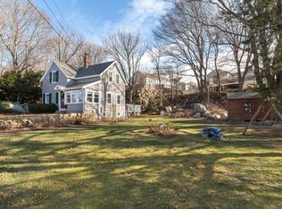 43 Cherry St, Gloucester, MA 01930