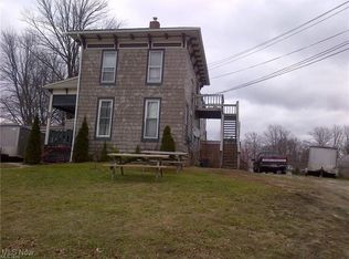 89 Chestnut St, Geneva, OH 44041