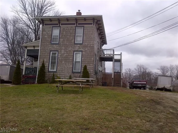 89 Chestnut St, Geneva, OH 44041