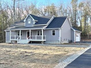 550 Haynes St, Sturbridge, MA 01566
