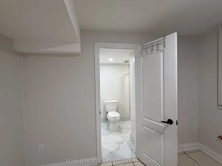 806 Envoy Dr #BASEMENT — Photo 11