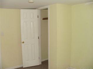 3 Newfield Pl, Bridgeport, CT 06607