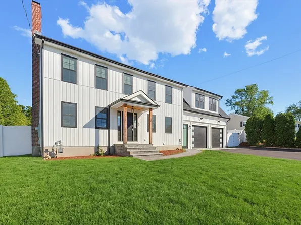 8 Vassar Dr, Milford, MA 01757