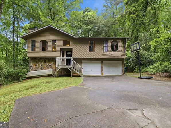 3055 Malvern Dr, Snellville, GA 30039