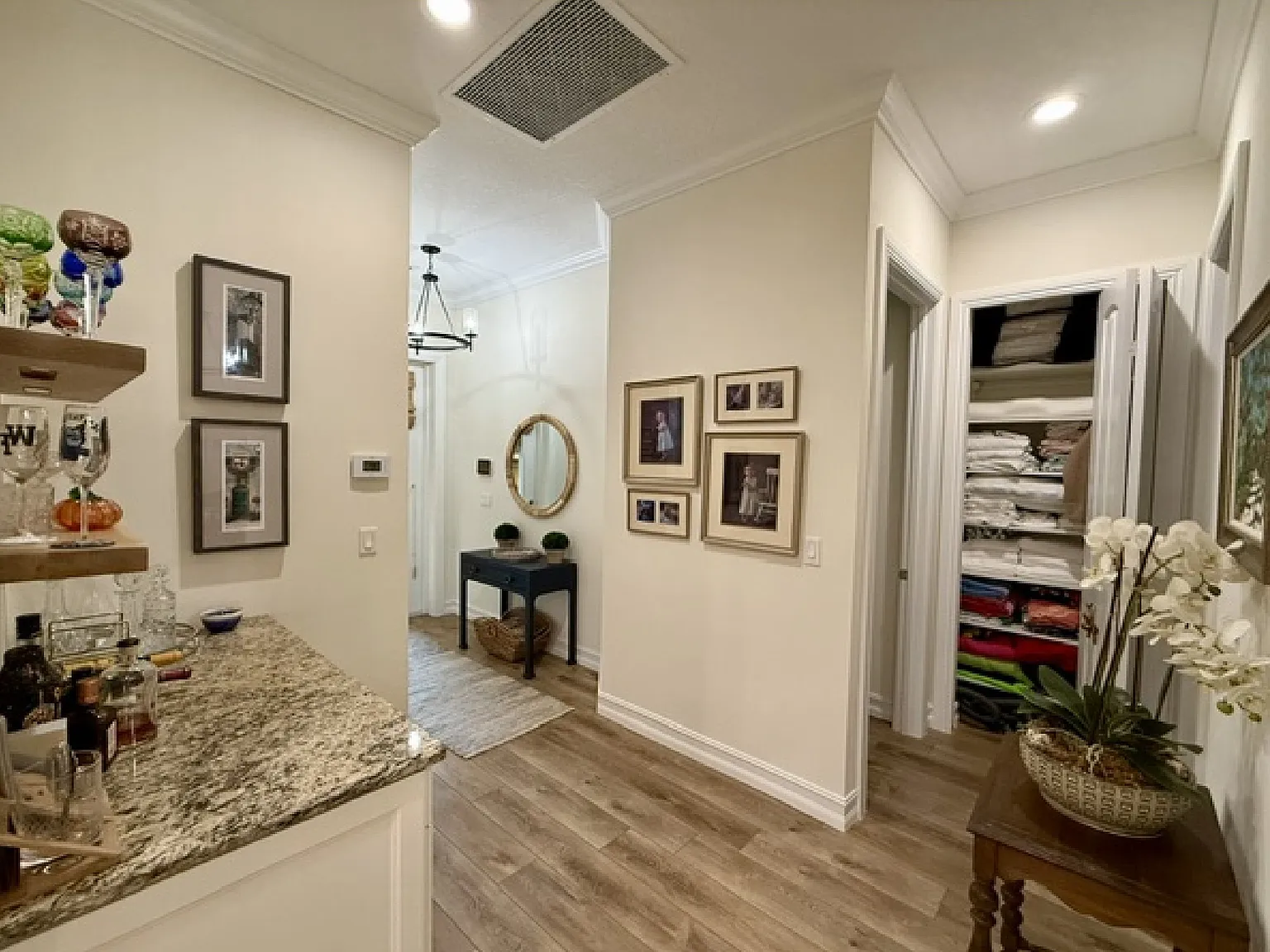 3 bed, 2.5 bath, 1702 sqft, $3,450 — Photo 3