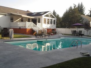 4 Redmen Dr, Natick, MA 01760