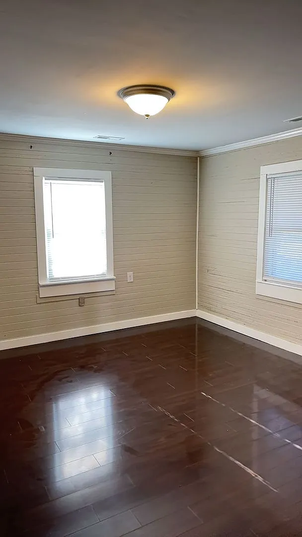 Charming 3-Bedroom Home in Vanceboro — Photo 2