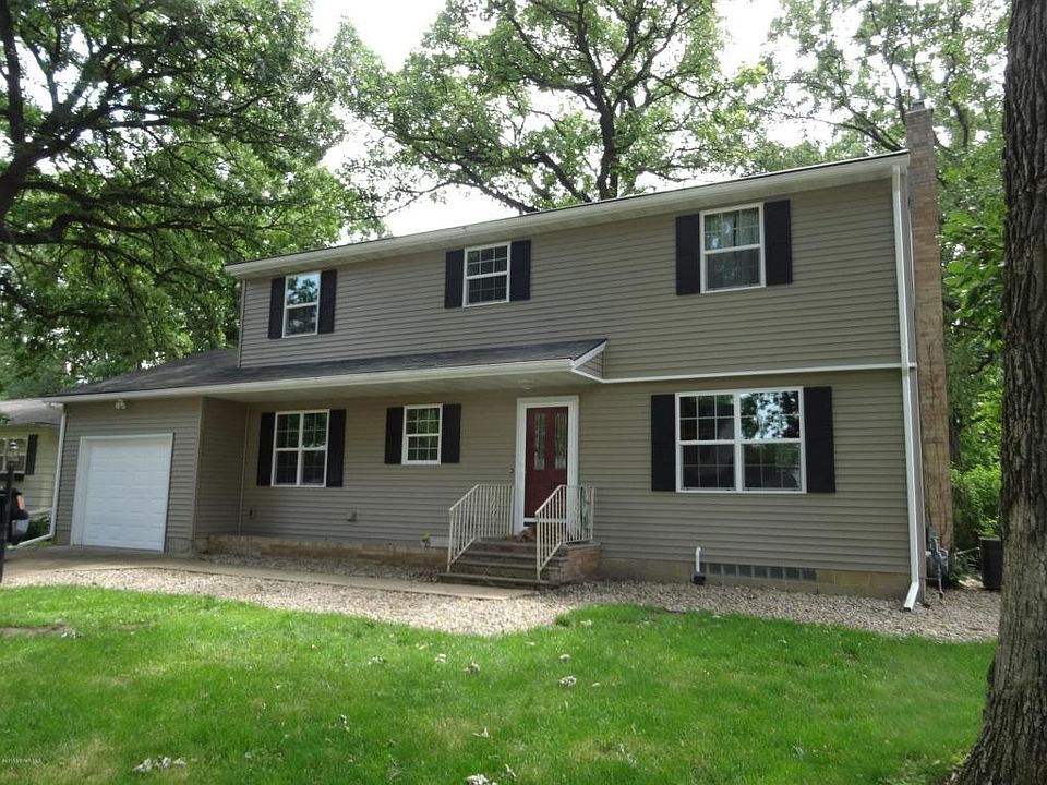 1st image of 212 Fredrick Dr